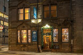 The Royal Hotel and Bar