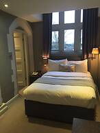 The Castle Hotel