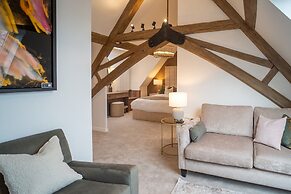 The Castle Hotel