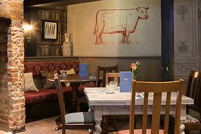 Angel and Blue Pig