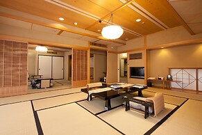 Zazan Minakami
