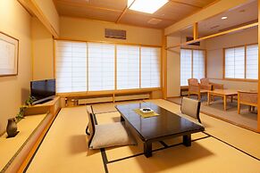 Zazan Minakami