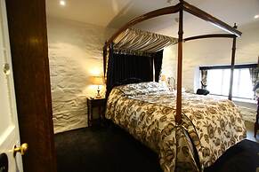 The Oxenham Arms