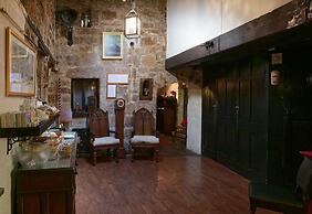 The Oxenham Arms