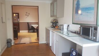 Arman Lodge House