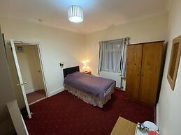 Arman Lodge House