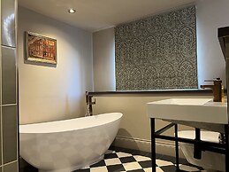 The Plough Inn