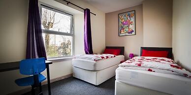 Russell Scott Hostel