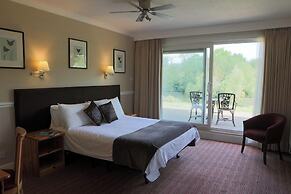 The Inn on the Lake Hotel