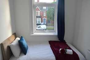 OYO Diamond Apartments Skegness