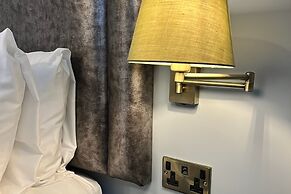 The Elizabeth House Hotel