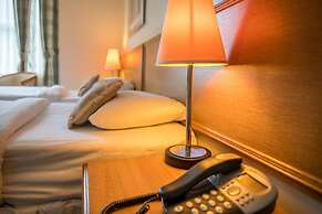 A Park View Hotel