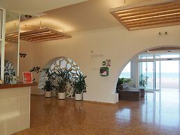 Hotel Roca Bella