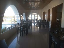 Hotel Roca Bella