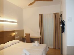 Hotel Roca Bella