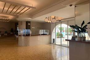 Hotel Roca Bella