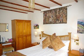 Elen's Castle Hotel