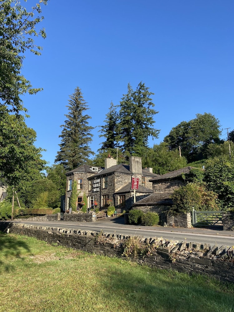 Elen's Castle Hotel