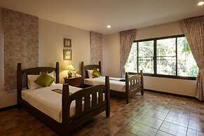 Phuwanalee Resort