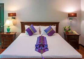Phuwanalee Resort