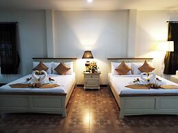 Phuwanalee Resort