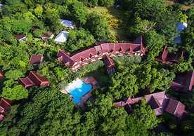 Phuwanalee Resort