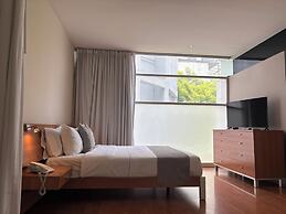 Lombardo Suites