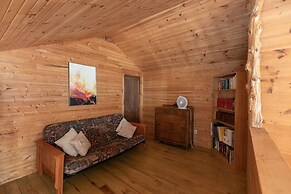 Aisling Lakehouse