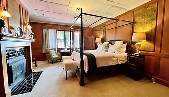 The Latch Inn