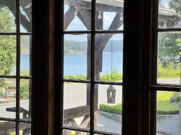 The Latch Inn
