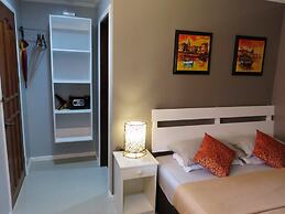 Kav's Beach Resort