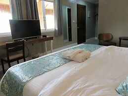 Kav's Beach Resort