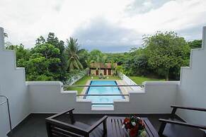 Rockery Villa
