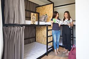 Light Hostel