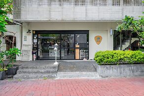 Light Hostel