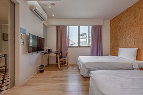 Light Hostel