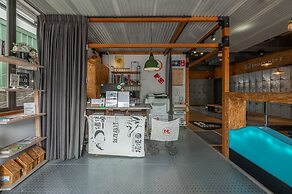 Light Hostel