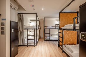 Light Hostel