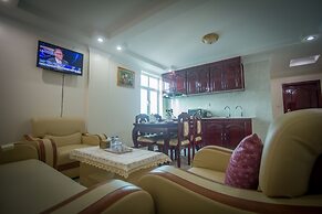 Good Luck Day Hotel