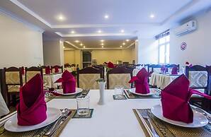 Good Luck Day Hotel
