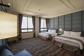 Golden Tulip - Aesthetics