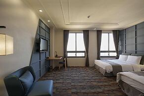 Golden Tulip - Aesthetics
