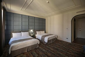 Golden Tulip - Aesthetics
