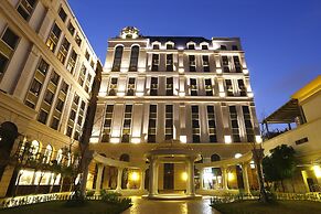 Golden Tulip - Aesthetics