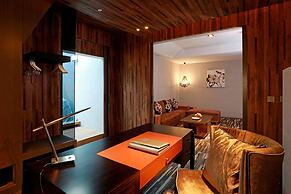 Golden Tulip - Aesthetics