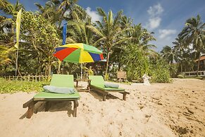 Rockside Beach Resort