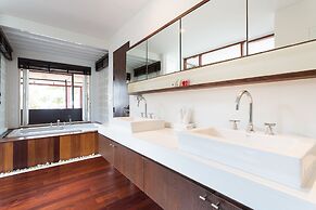 Amatapura Beach Villa 15