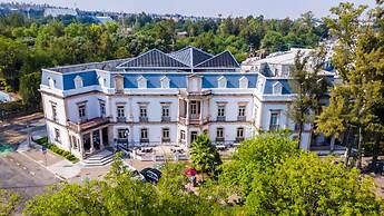 Alameda Grand