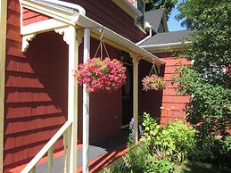 School Street House