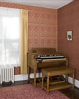 School Street House